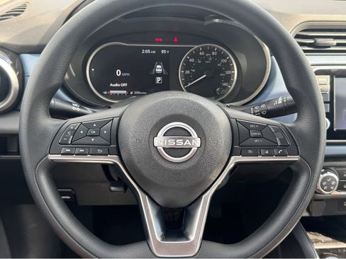 New 2025 Nissan Versa SV image 17