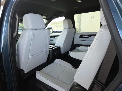 New 2025 Chevrolet Tahoe Premier image 16