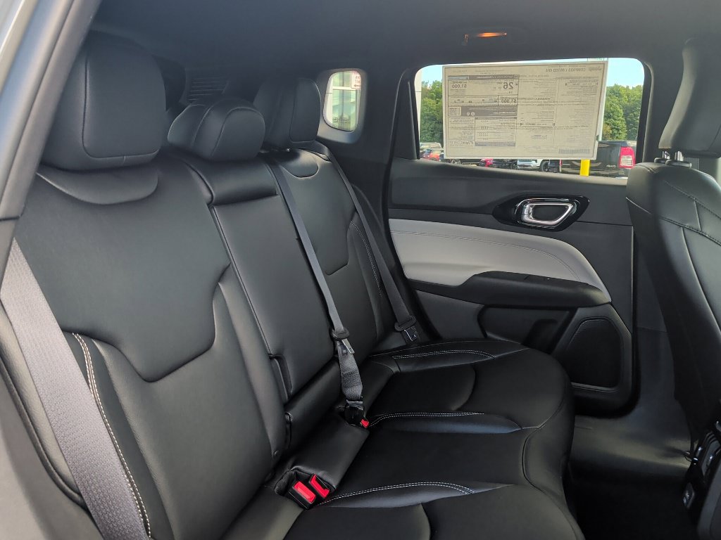 New 2026 Jeep Compass Limited AWD/4WD image 13