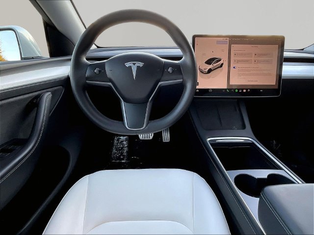 Used 2023 Tesla Model Y Performance AWD/4WD image 10