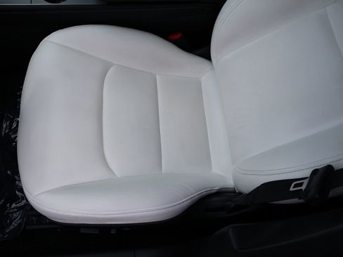 Used 2021 Tesla Model 3 Standard Range Plus RWD image 31