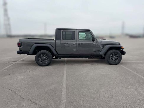 New 2026 Jeep Gladiator Sport image 14