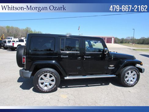 Used 2013 Jeep Wrangler Unlimited Sahara w/ Mopar Chrome Edition Group image 15