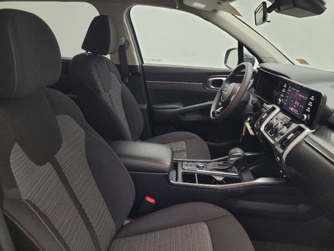Used 2023 Kia Sorento LX AWD/4WD image 21
