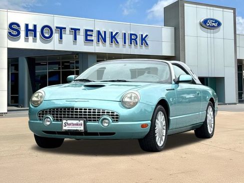 Used 2002 Ford Thunderbird RWD image 3