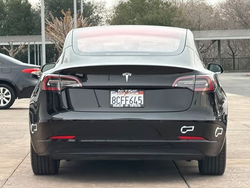 Used 2017 Tesla Model 3 Long Range image 5