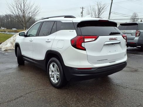 Certified 2022 GMC Terrain SLE w/ Driver Convenience Package image 32