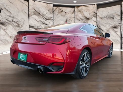 Used 2017 INFINITI Q60 Red Sport 400 AWD/4WD image 6