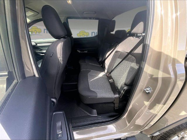 Used 2025 Ford Ranger XLT w/ Advanced Towing Package AWD/4WD image 21
