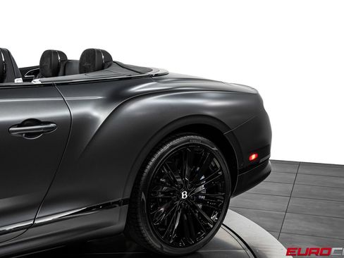Used 2022 Bentley Continental GT Speed AWD/4WD image 16