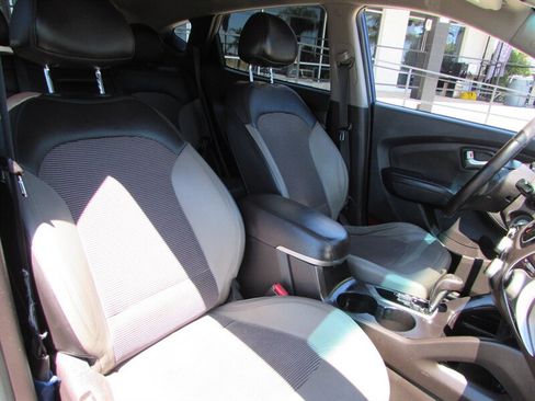 Used 2012 Hyundai Tucson GLS FWD image 28