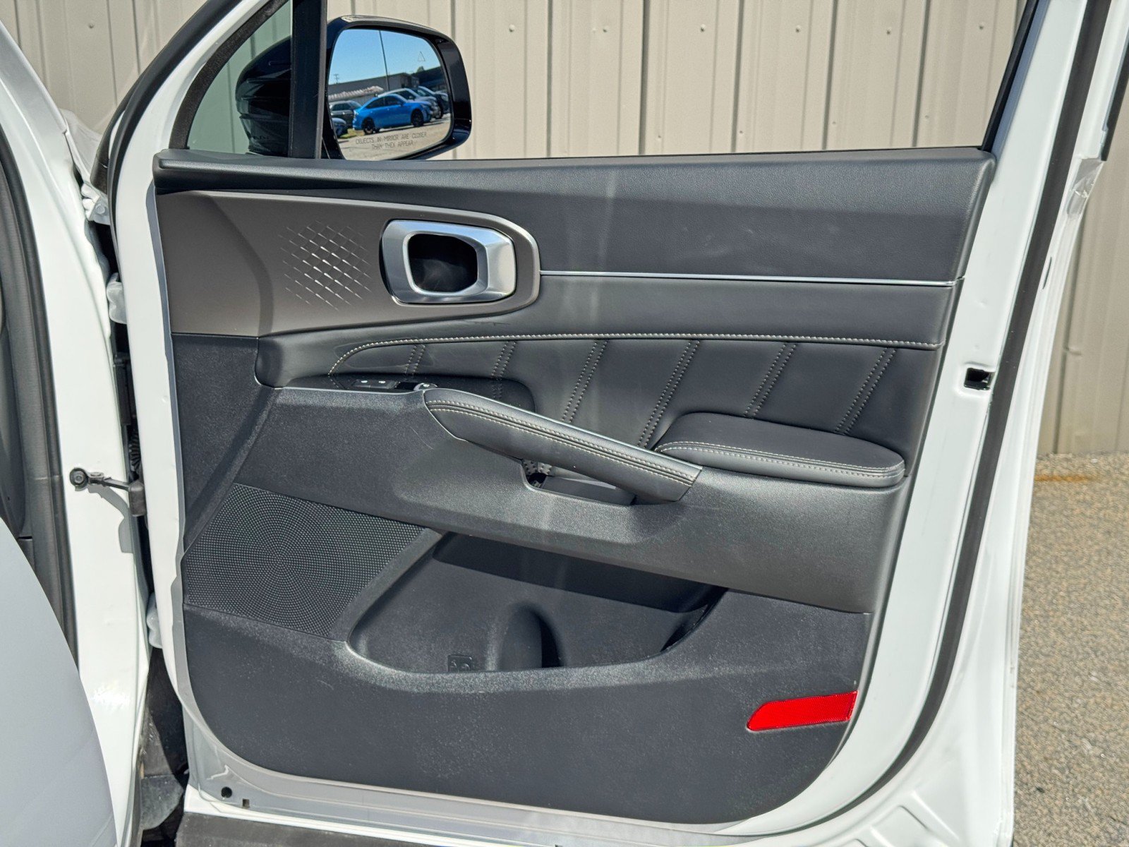 Used 2023 Kia Sorento SX AWD/4WD image 40
