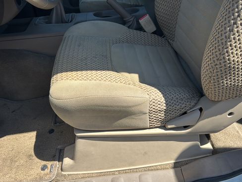Used 2017 Nissan Frontier SV RWD image 21