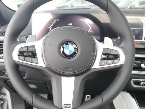 New 2026 BMW X6 xDrive40i w/ Climate Comfort Package image 15