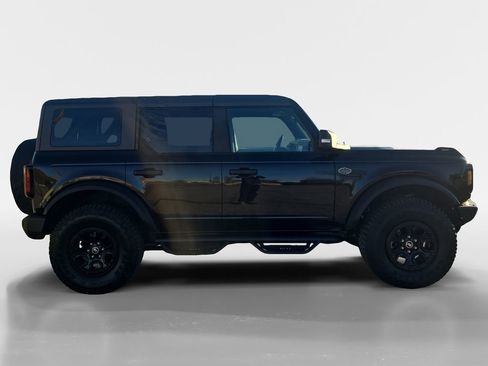 Used 2023 Ford Bronco Wildtrak image 7