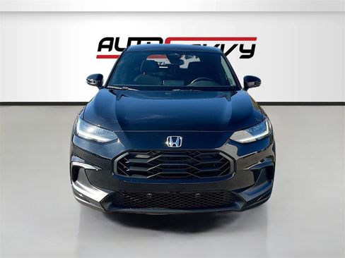 Used 2023 Honda HR-V Sport image 2