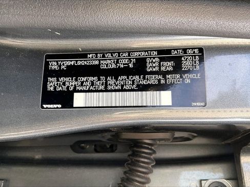 Used 2017 Volvo S60 T5 Dynamic image 31