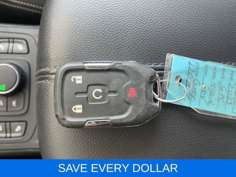 Used 2023 GMC Terrain SLE w/ Driver Convenience Package FWD image 29