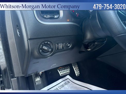 Used 2022 Dodge Charger R/T w/ Blacktop Package image 16