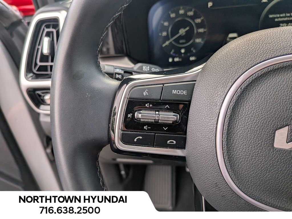 Used 2023 Kia Sorento SX AWD/4WD image 27