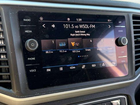 Used 2021 Volkswagen Atlas Cross Sport SE image 41