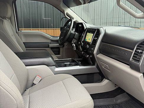 Used 2019 Ford F250 XLT w/ XLT Premium Package image 8