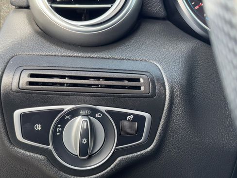 Used 2022 Mercedes-Benz GLC 43 AMG 4MATIC image 28