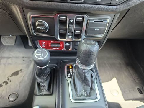 New 2026 Jeep Gladiator Sport AWD/4WD image 19