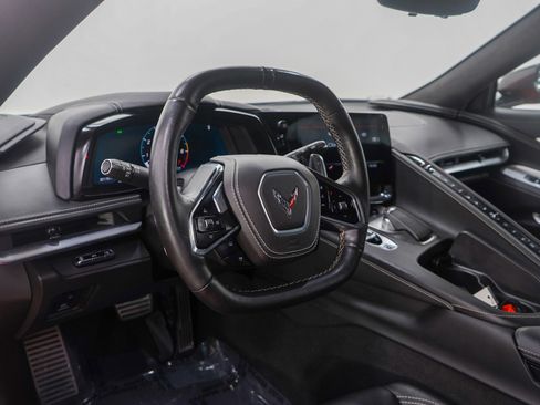 Used 2021 Chevrolet Corvette Stingray Premium Cpe w/ Z51 Performance Package image 24