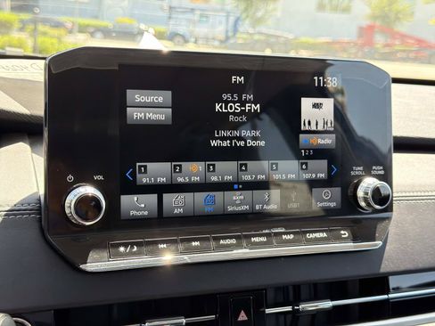 Used 2024 Mitsubishi Outlander 4WD Plug-In Hybrid image 21