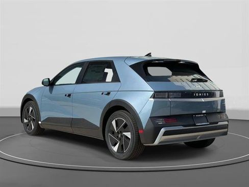 New 2026 Hyundai Ioniq 5 SEL RWD image 4