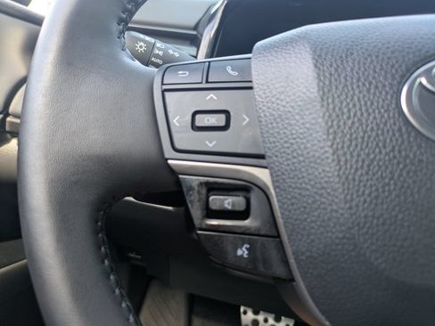 Used 2025 Toyota Camry XSE FWD image 26