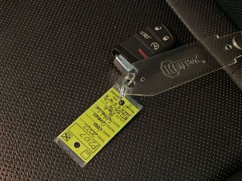 Used 2022 Jeep Compass Latitude AWD/4WD image 39