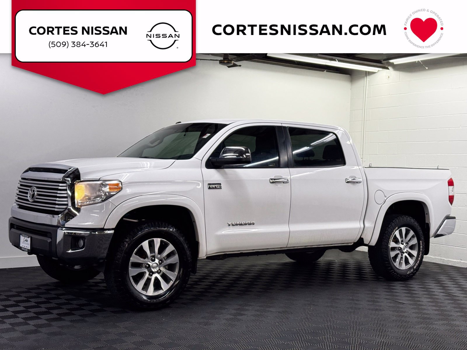 Used 2017 Toyota Tundra Limited AWD/4WD image 1