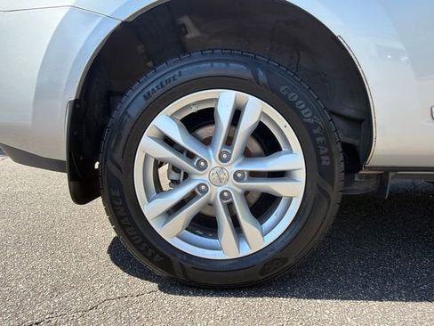 Used 2013 Nissan Rogue SV FWD image 18
