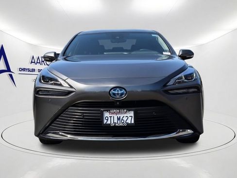 Used 2022 Toyota Mirai w/ Advanced Technology Package RWD image 2