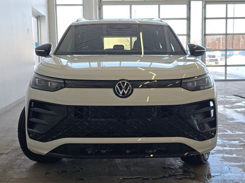 New 2026 Volkswagen Tiguan SE R-Line AWD/4WD image 9