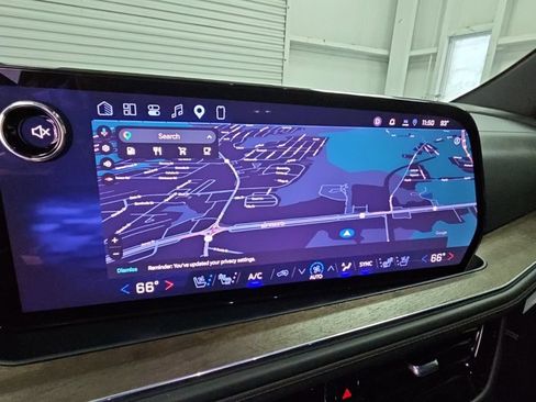 Used 2026 Chevrolet Tahoe High Country AWD/4WD image 15
