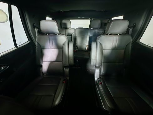 Used 2022 Chevrolet Tahoe RST w/ Sport Performance Package AWD/4WD image 30
