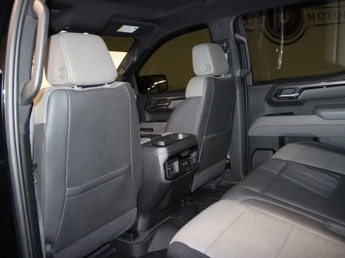 Used 2022 Chevrolet Silverado 1500 ZR2 w/ Technology Package image 57