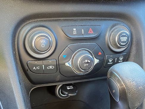 Used 2016 Dodge Dart Aero image 15