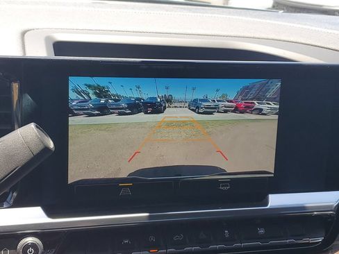 Used 2023 Chevrolet Silverado 1500 LT RWD image 25