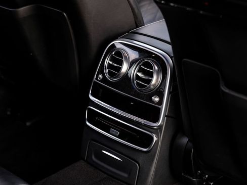 Used 2019 Mercedes-Benz S 560e w/ AMG Line Exterior image 42