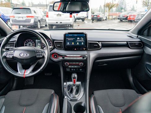 Used 2021 Hyundai Veloster 2.0 Premium image 19