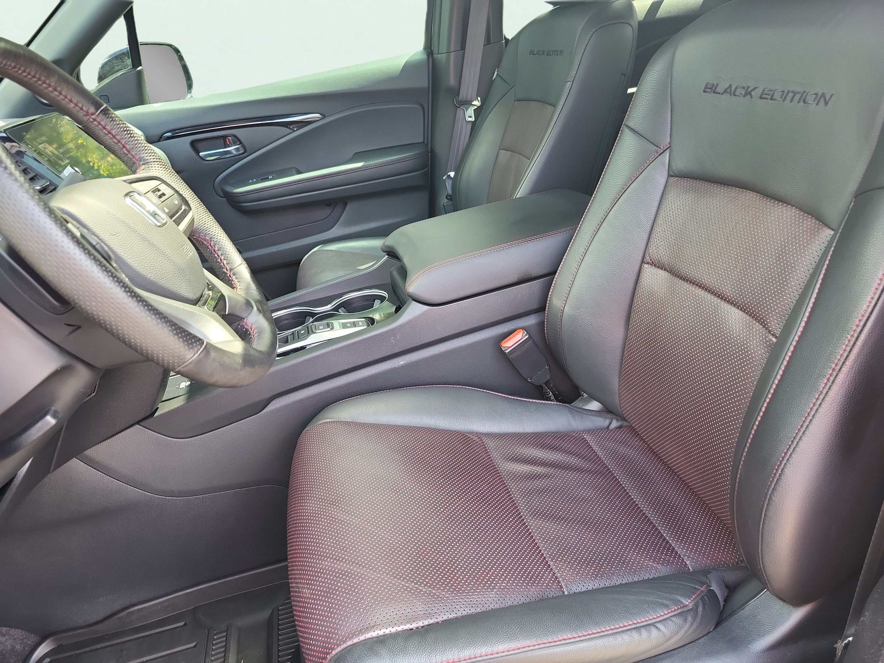 Certified 2024 Honda Ridgeline Black Edition image 22