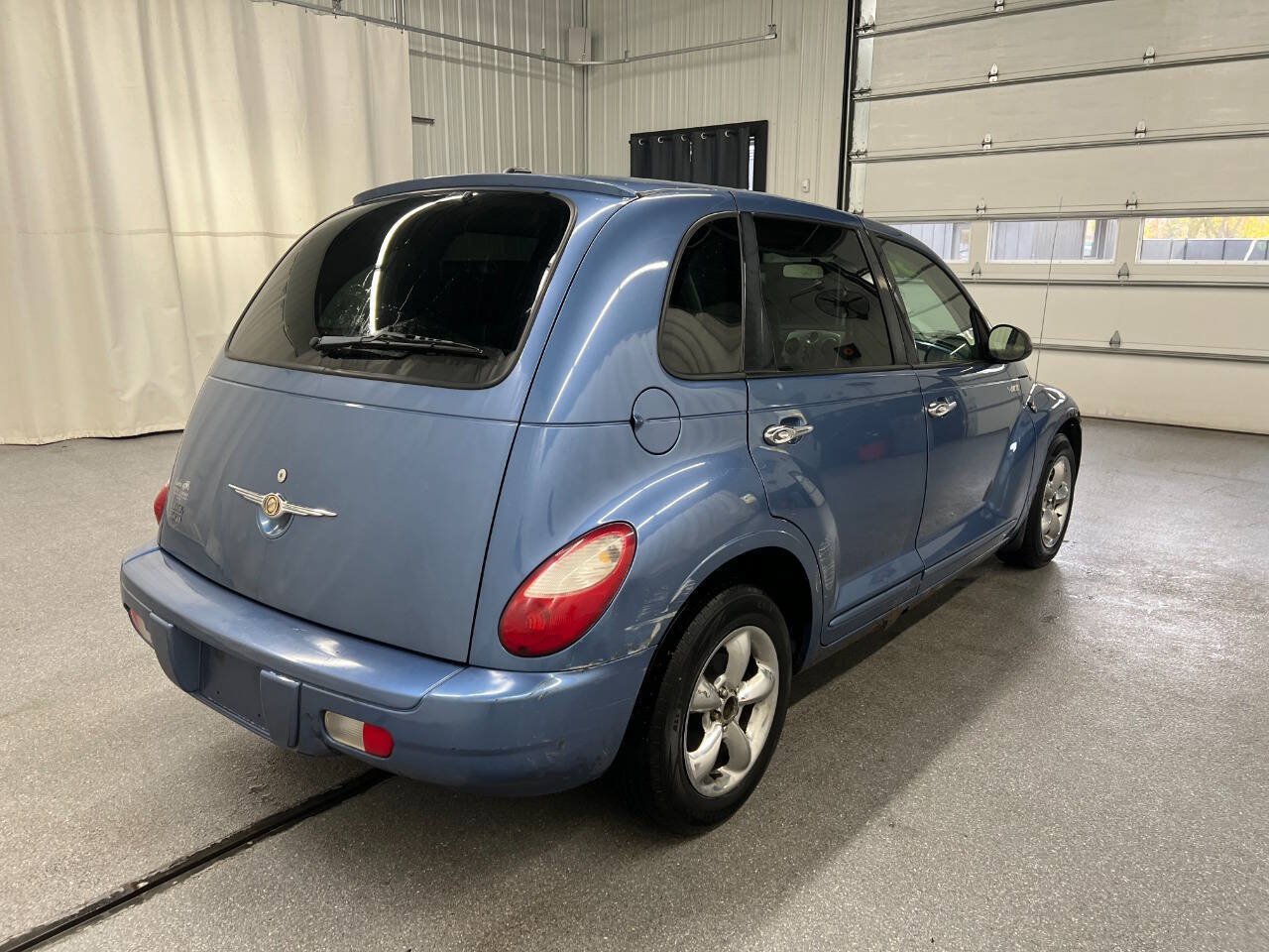 Used 2006 Chrysler PT Cruiser Touring FWD image 4