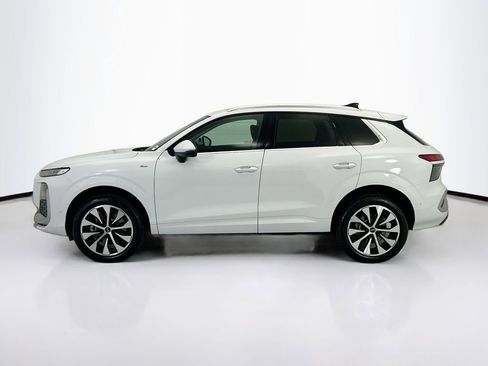 New 2026 Audi Q3 quattro 2.0T AWD/4WD image 8