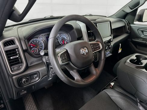 New 2026 RAM 1500 Express AWD/4WD image 9