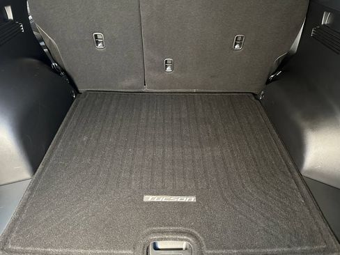 Used 2025 Hyundai Tucson SEL AWD/4WD image 22