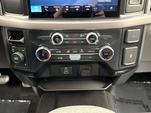 Used 2025 Ford F150 XLT w/ Equipment Group 301A Standard image 15